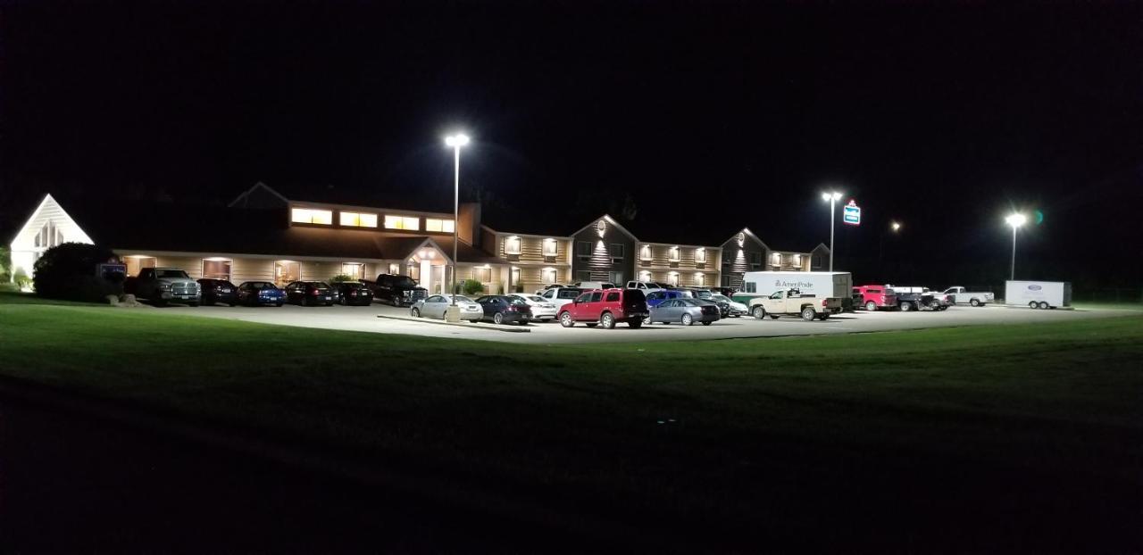 Americinn By Wyndham Clear Lake Exterior foto